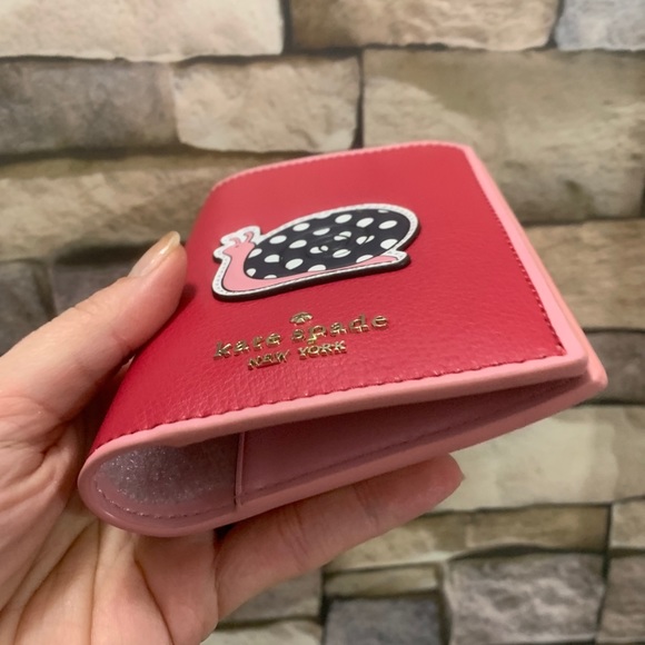 Authentic Kate Spade leather Snail card/Passport - Picture 2 of 12